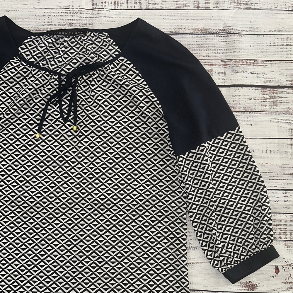 Ivanka Trump Blouse Sz. M - Picture 4 of 7